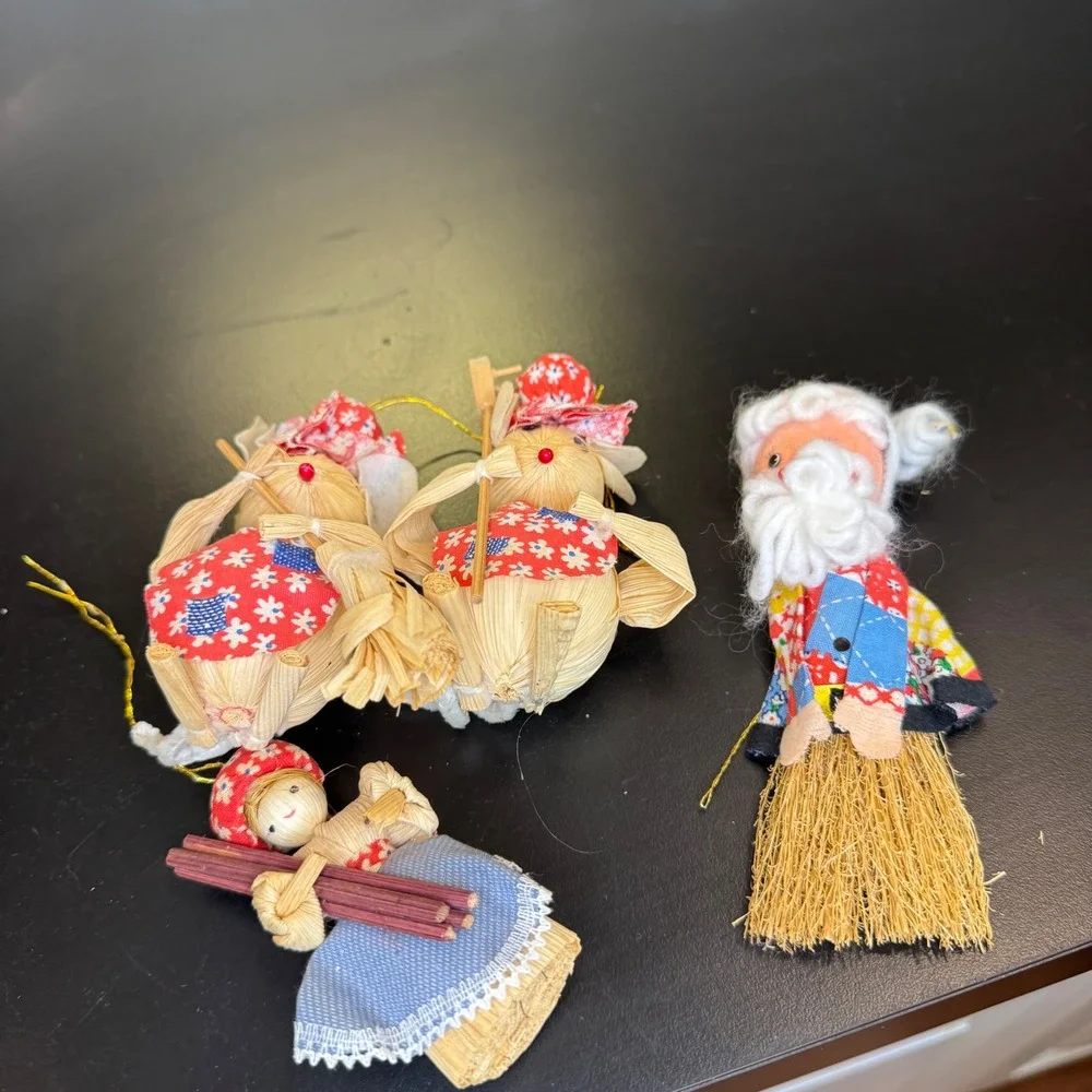 Vintage Corn Husk Christmas Ornaments Set 4 Red Blue Rustic Folk Art Mice Santa